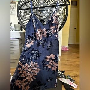Lulu’s Sleeveless wrap dress